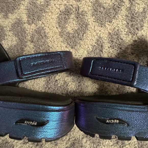 Skechers Arch Fit Blue Iridescent Sandals - Picture 2 of 4